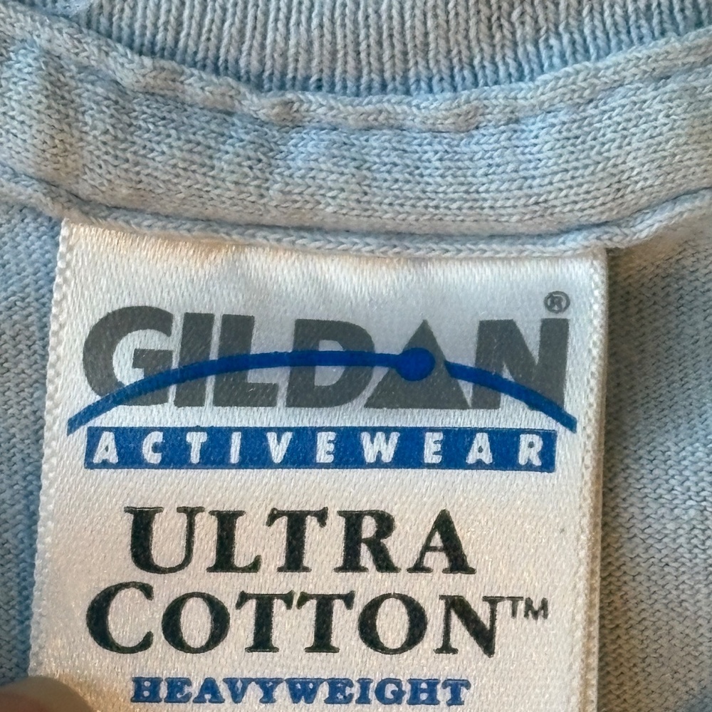 Alpha Omicron Pi Vintage 2004 Leadership Institute T-Shirt - Picture 6 of 10